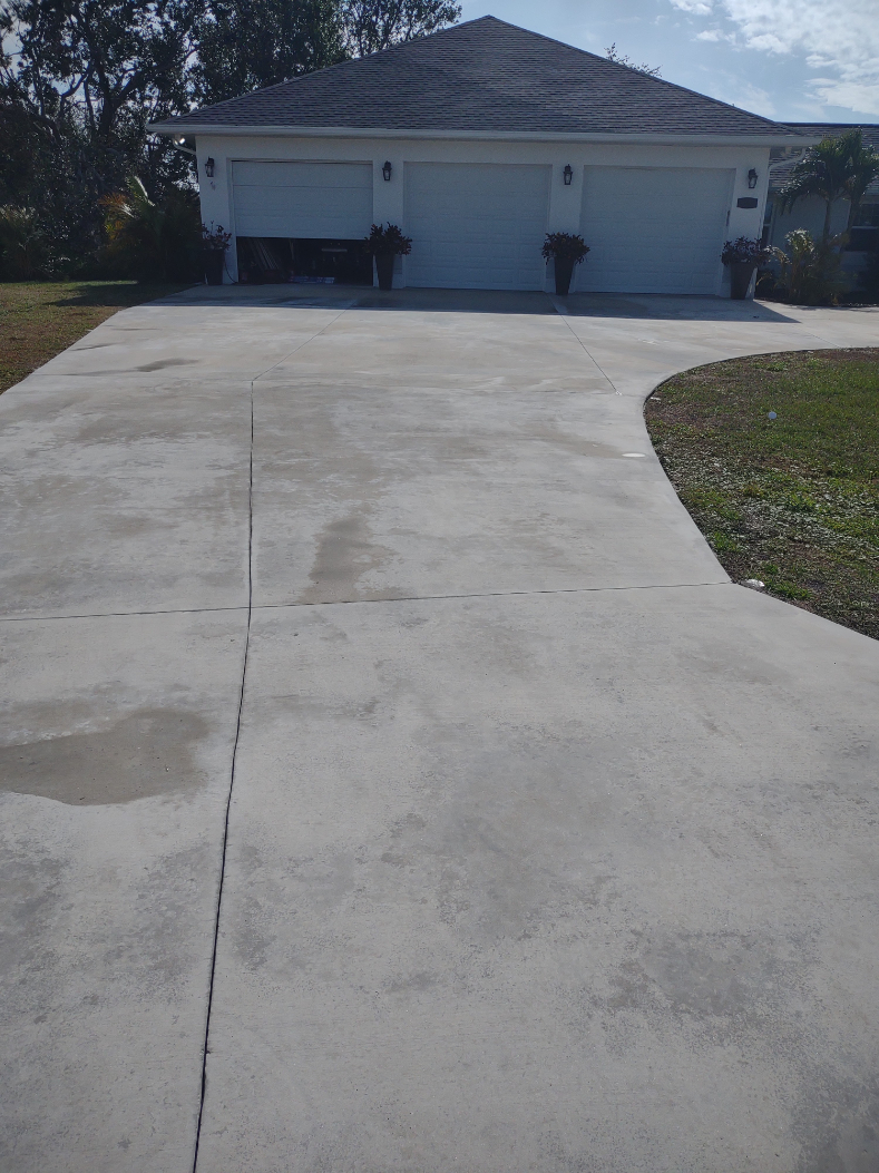 Driveway Cleaning in Punta Gorda, FL