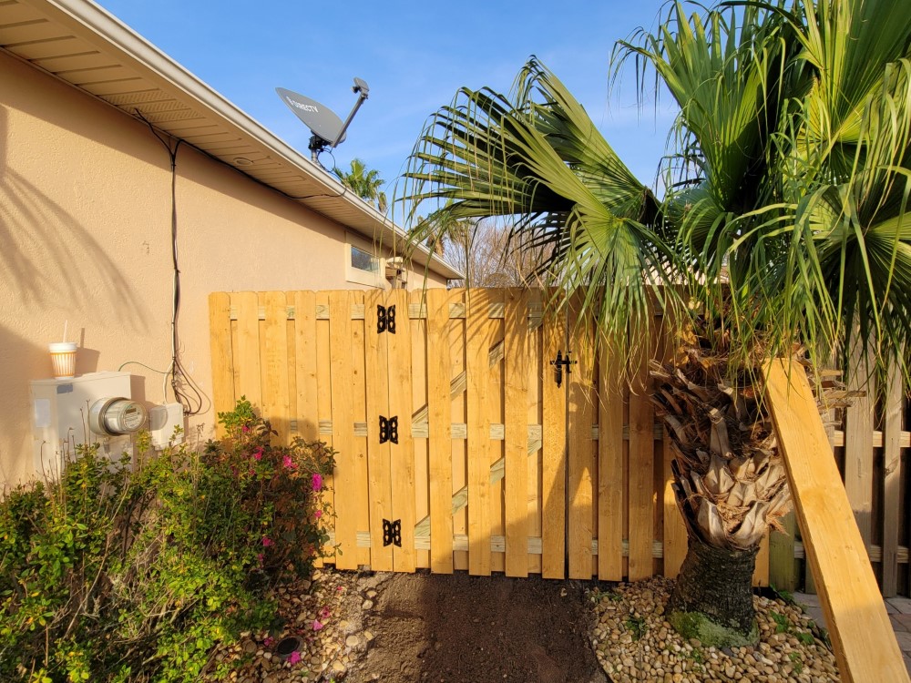 Fence Construction in Pensacola, FL
